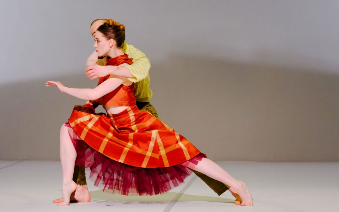 OKT: Czy da się zrozumieć teatr tańca? Opowieść o Kurce Wodnej.