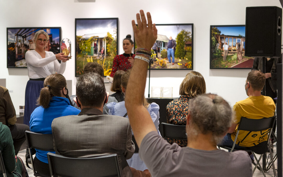 Dotknij sztuki i pomóż niewidomym