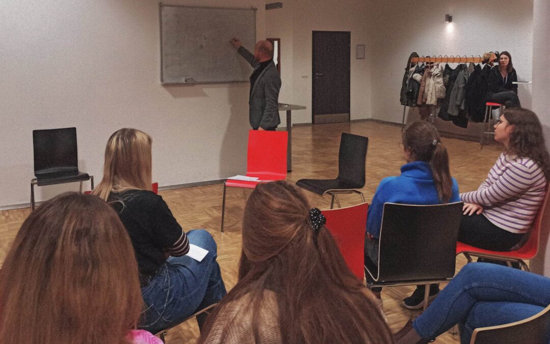 Uzależnienia- co nas kręci, co nas przeraża?- relacja z warsztatów